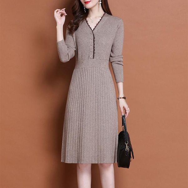 casual dresses knitted long sleeve dress women 2021 slim autumn korean elegant fall winter button v neck sweater midi pleated, Black;gray
casual dresses knitted long sleeve dress women 2021 slim autumn korean elegant fall winter button v neck sweater midi pleated, Black;gray