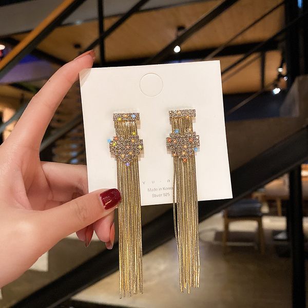 925 silver needle inlaid diamond love tassel long fashion minority design temperament fashion versatile earrings
925 silver needle inlaid diamond love tassel long fashion minority design temperament fashion versatile earrings