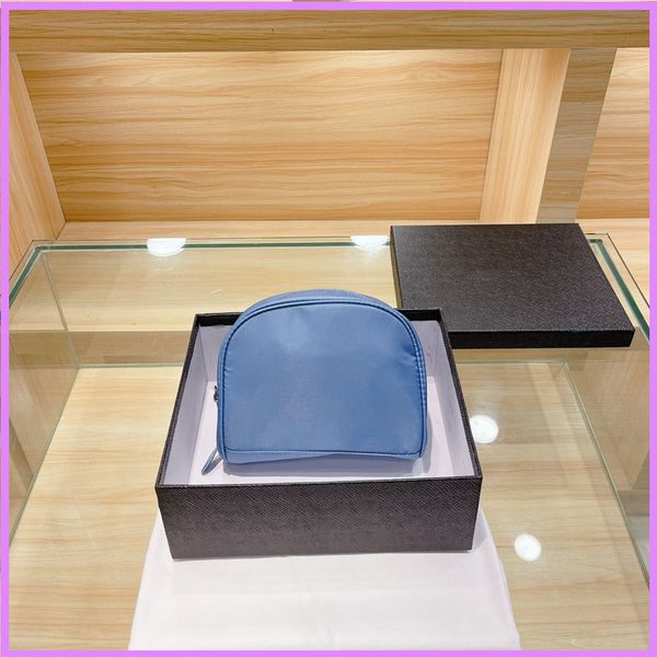 2021 women fashion bags ladies designer large cosmetic bag handbag waterproof square design large capacity pack cosmetics d217234f
2021 women fashion bags ladies designer large cosmetic bag handbag waterproof square design large capacity pack cosmetics d217234f