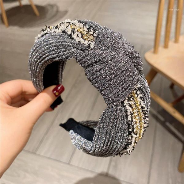 fashion korean style lace rhinestone hairband women girls simple crystal hair hoop headwear accessories1
fashion korean style lace rhinestone hairband women girls simple crystal hair hoop headwear accessories1