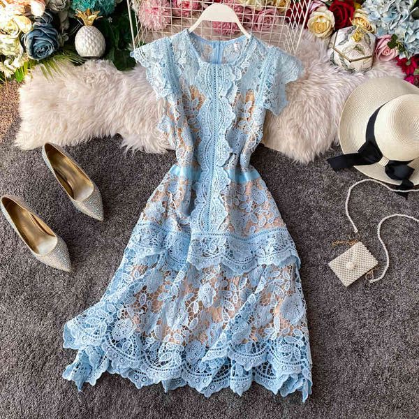 fashion designer sleeveless ruffles women o-neck butterfly sleeve high waist lace female hollow out layer cake dress 210416, Black;gray
fashion designer sleeveless ruffles women o-neck butterfly sleeve high waist lace female hollow out layer cake dress 210416, Black;gray