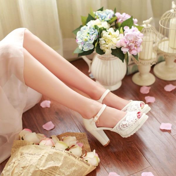 summer 2021 high heel buckle comfortable versatile gauze banquet sandals sizes 32-43 shopping, Black
summer 2021 high heel buckle comfortable versatile gauze banquet sandals sizes 32-43 shopping, Black