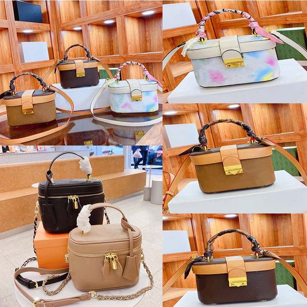 high-quality designer bags cosmetic bag ladies shoulder handbag wallet colorful inner clips multi-function large-capacity 04
high-quality designer bags cosmetic bag ladies shoulder handbag wallet colorful inner clips multi-function large-capacity 04