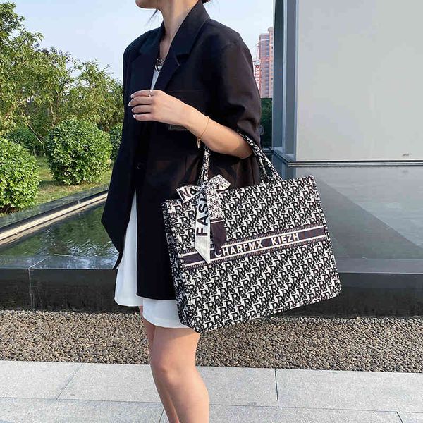 large bag female new fashion canvas embroidery large capacity one shoulder armpit bag 100 lap tote bag bags
large bag female new fashion canvas embroidery large capacity one shoulder armpit bag 100 lap tote bag bags