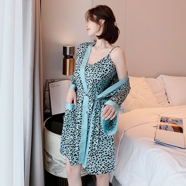 spring and autumn ice nightgown women's thin hanging skirt fun leopard silk pajamas home cloth, Red;black
spring and autumn ice nightgown women's thin hanging skirt fun leopard silk pajamas home cloth, Red;black