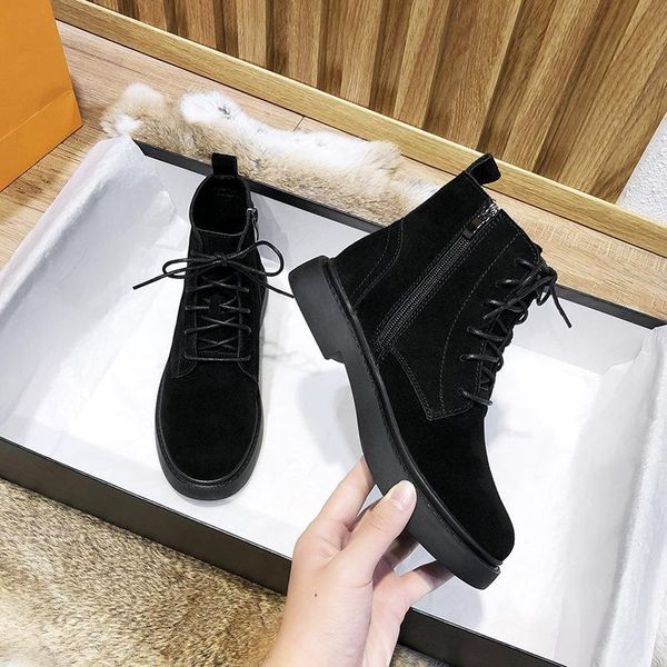 cow leather women motorcycle boots punk snow female shoes autumn thick heel ankle, Black
cow leather women motorcycle boots punk snow female shoes autumn thick heel ankle, Black