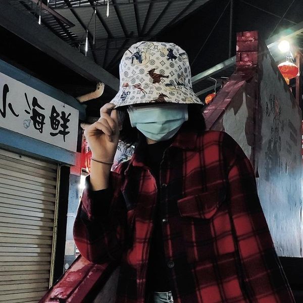 bucket hat hat female summer sun graffiti hip hop street fisherman's male couple double sided basin, Blue;gray
bucket hat hat female summer sun graffiti hip hop street fisherman's male couple double sided basin, Blue;gray