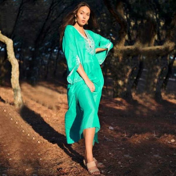 women's swimwear 2021 plus size blue embroidered summer beachwear bikini kaftan beach woman tunic bath dress robe plage swim wear cover, White;black
women's swimwear 2021 plus size blue embroidered summer beachwear bikini kaftan beach woman tunic bath dress robe plage swim wear cover, White;black