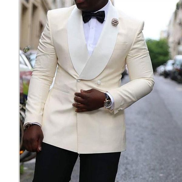 double breasted ivory men suits for wedding sllim fit shawl lapel groom tuxedo african male fashion jacket with black pants men's & bla, White;black
double breasted ivory men suits for wedding sllim fit shawl lapel groom tuxedo african male fashion jacket with black pants men's & bla, White;black