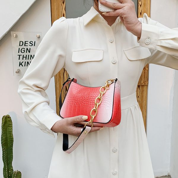 contrast color pu leather women chain shoulder bags ladies small purse handbags fashion design female girls tote underarm bag l0
contrast color pu leather women chain shoulder bags ladies small purse handbags fashion design female girls tote underarm bag l0