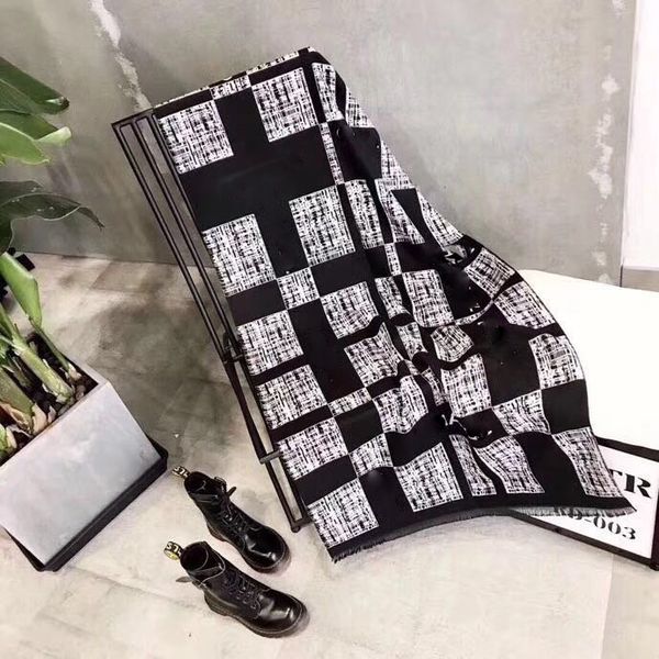 classic cashmere scarf for women winter cashmere scarfs big letter pattern pashminas shawls ladies scarves size 180*70cm, Blue;gray
classic cashmere scarf for women winter cashmere scarfs big letter pattern pashminas shawls ladies scarves size 180*70cm, Blue;gray