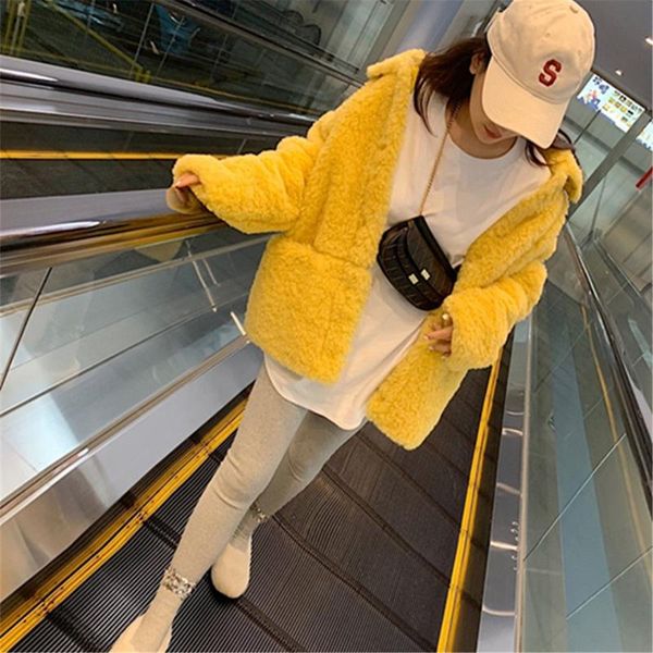 women's fur & faux women 2021 winter mid-long thickened lapels coats female lamb plush jackets ladies loose solid warm overcoats m618, Black
women's fur & faux women 2021 winter mid-long thickened lapels coats female lamb plush jackets ladies loose solid warm overcoats m618, Black