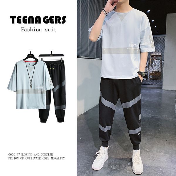 fashion men's tracksuits summer short sleeve t-shirt 13 big children 14 junior high school students 15 boys 16 years old leisure sports, Gray
fashion men's tracksuits summer short sleeve t-shirt 13 big children 14 junior high school students 15 boys 16 years old leisure sports, Gray