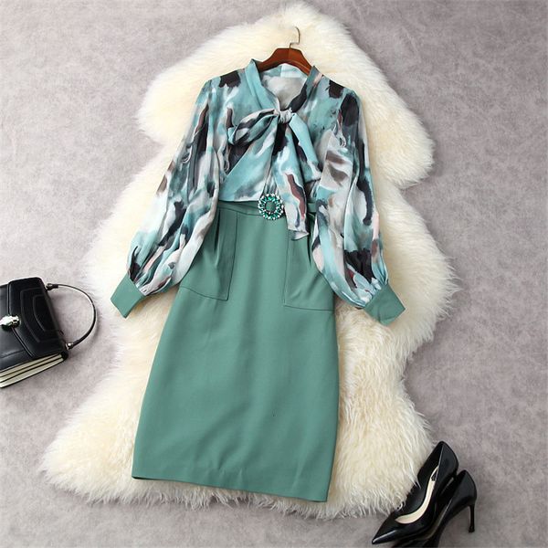 two piece dress elegant lady spring runway designers bow collar printing shreds empire dressed as female office 274d, White
two piece dress elegant lady spring runway designers bow collar printing shreds empire dressed as female office 274d, White