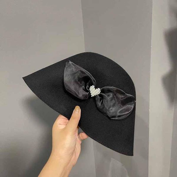 wide brim hats female hat in autumn and winter, wool, chic black bow, luxurious korean leisure style, versatile straight tube, charming, 035, Blue;gray
wide brim hats female hat in autumn and winter, wool, chic black bow, luxurious korean leisure style, versatile straight tube, charming, 035, Blue;gray