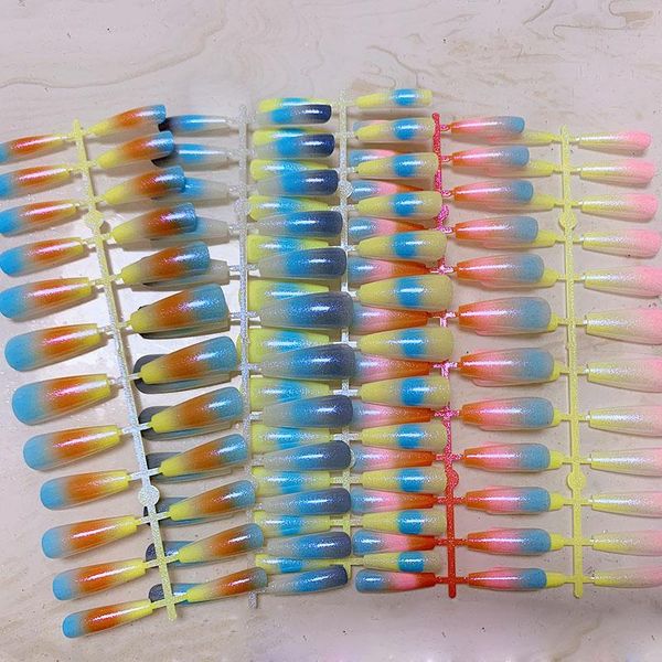 24pcs/set gradient false nail tips three color full cover long ballet art beauty women candy fake nails, Red;gold
24pcs/set gradient false nail tips three color full cover long ballet art beauty women candy fake nails, Red;gold