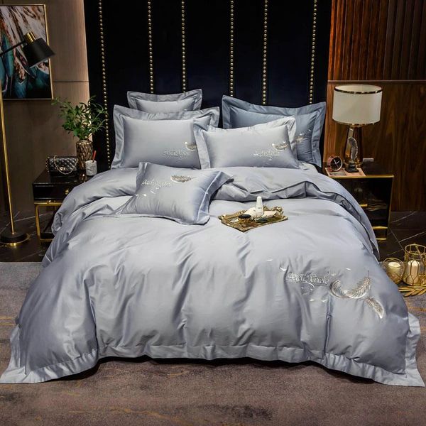 bedding sets four-piece simple cotton double household bed sheet quilt cover embroidered twill comfortable light gray color
bedding sets four-piece simple cotton double household bed sheet quilt cover embroidered twill comfortable light gray color