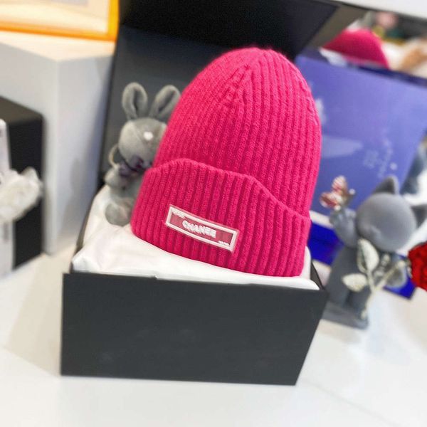 hat xiaoxiang correct version ~ 21 autumn and winter alphabet wool women's casual shopping warm travel, Blue;gray
hat xiaoxiang correct version ~ 21 autumn and winter alphabet wool women's casual shopping warm travel, Blue;gray
