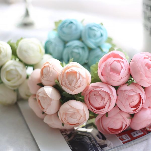 7pcs/lots artificial rose flowers wedding bouquet royal silk for home decoration party decor decorative & wreaths
7pcs/lots artificial rose flowers wedding bouquet royal silk for home decoration party decor decorative & wreaths