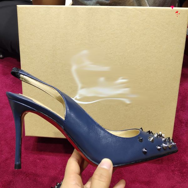 2021 good quality fashion women luxurys designers shoes designer sandals womens luxury high heels sandal dress shoess with box size 35-41 -m, Black
2021 good quality fashion women luxurys designers shoes designer sandals womens luxury high heels sandal dress shoess with box size 35-41 -m, Black