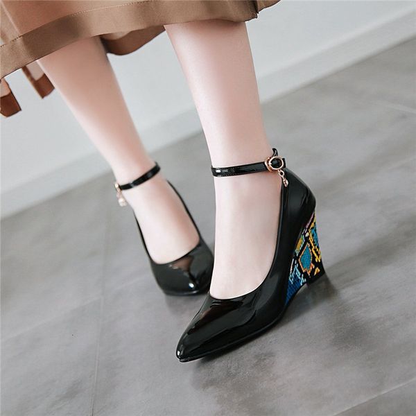 ymechic fashion office dress party high heels luxury women shoes plus size wedges ankle strap print pumps white black red gg79
ymechic fashion office dress party high heels luxury women shoes plus size wedges ankle strap print pumps white black red gg79