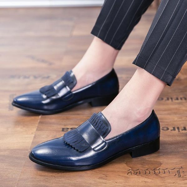 vintage british men's pointed toe bangs design dress oxford shoes luxury male moccasins wedding prom sapato social masculino, Black
vintage british men's pointed toe bangs design dress oxford shoes luxury male moccasins wedding prom sapato social masculino, Black