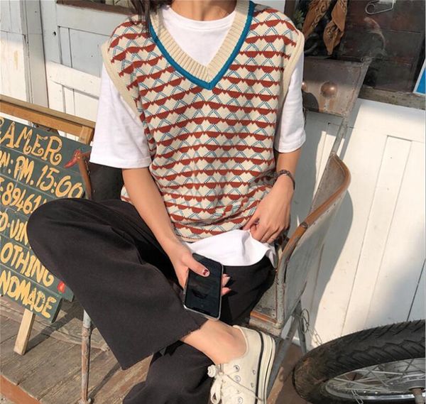 retro pullover v-neck double-sided jacquard sweater short knit sleeveless vest autumn spring loose qh1925 210518, White
retro pullover v-neck double-sided jacquard sweater short knit sleeveless vest autumn spring loose qh1925 210518, White