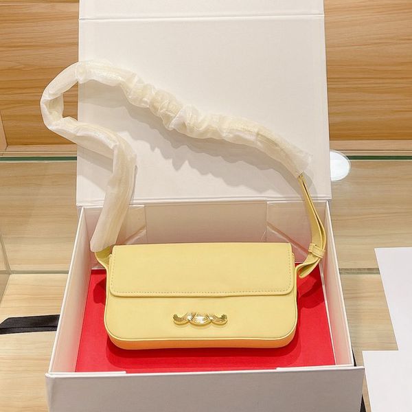ladies flap underarm bag quality armpit bags polished calf leather crossbody handbag little wallet multiple colors
ladies flap underarm bag quality armpit bags polished calf leather crossbody handbag little wallet multiple colors