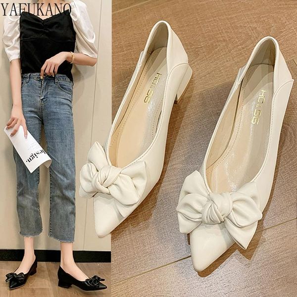 dress shoes 3cm low heel small leather fashion single sweet butterfly-knot women pointed toe retro thick ladies pumps, Black
dress shoes 3cm low heel small leather fashion single sweet butterfly-knot women pointed toe retro thick ladies pumps, Black