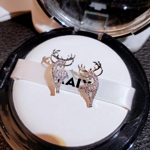 stud 925 sterling silver fashion micro inlay fawn earring 2021 mini cute elk studs woman delicate christmas jewelry gift, Golden;silver
stud 925 sterling silver fashion micro inlay fawn earring 2021 mini cute elk studs woman delicate christmas jewelry gift, Golden;silver