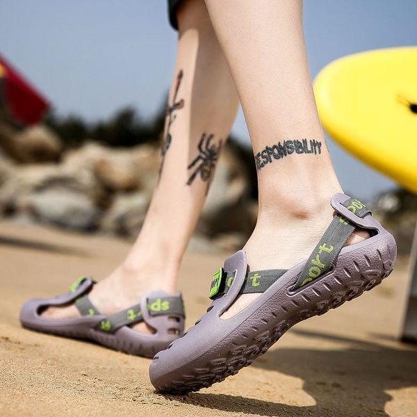 464748 size 2021 cross-border mens shoes summer hollow out shoes mens slippers trendy beach mens sandals student non-slip closed toe loafer, Black
464748 size 2021 cross-border mens shoes summer hollow out shoes mens slippers trendy beach mens sandals student non-slip closed toe loafer, Black