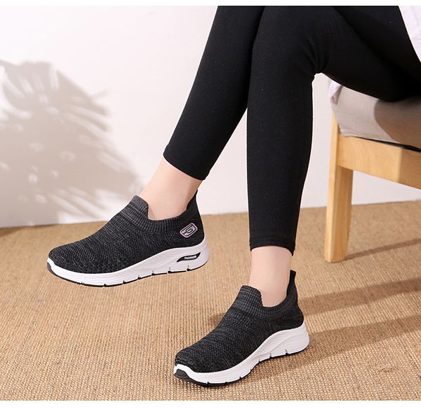 women's shoes autumn 2021 new breathable soft-soled running shoes casual sports shoe women zz229
women's shoes autumn 2021 new breathable soft-soled running shoes casual sports shoe women zz229
