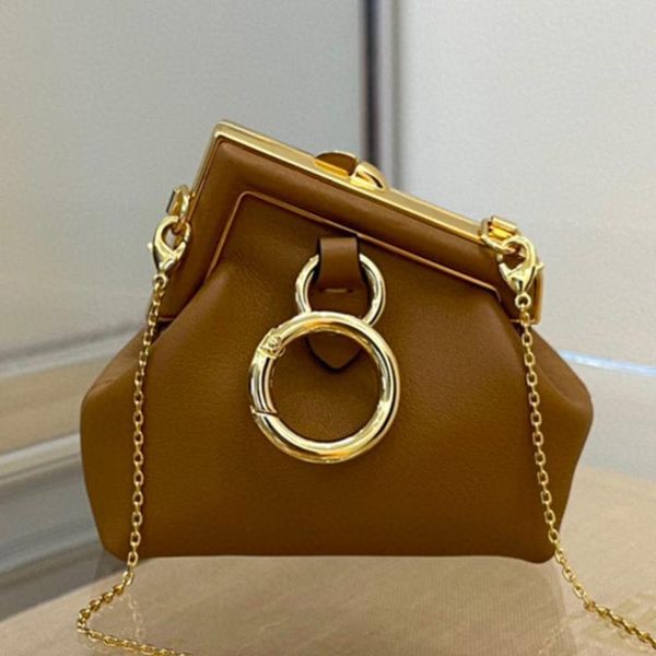 evening bags design retro solid color triangle irregular leather mini bag small ladies clutch fashion diagonal shoulder
evening bags design retro solid color triangle irregular leather mini bag small ladies clutch fashion diagonal shoulder