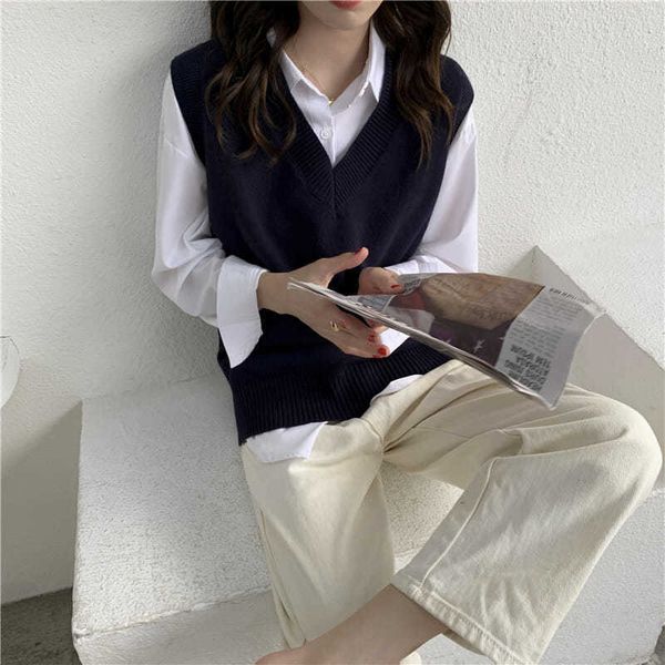 sweater vest women v-neck solid simple slim all-match casual korean style teens chic fashion autumn winter sleeveless sweaters, White;black
sweater vest women v-neck solid simple slim all-match casual korean style teens chic fashion autumn winter sleeveless sweaters, White;black