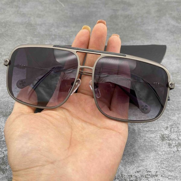 crosin sunglasses fashion metal double beam large frame edge men's wide face pure titanium ultra light sunglasses, White;black
crosin sunglasses fashion metal double beam large frame edge men's wide face pure titanium ultra light sunglasses, White;black