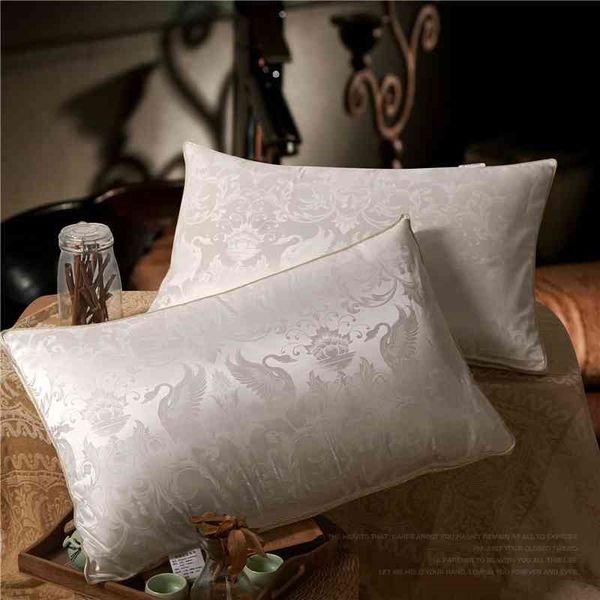 goose down for sleeping bed pillows 100% breathable tencel like silk skin-friendly soft, standard size pillowcase insert
goose down for sleeping bed pillows 100% breathable tencel like silk skin-friendly soft, standard size pillowcase insert