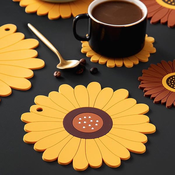 mats & pads 2pcs/lot sunflower pvc mug coffee tea cup pot pan holder pad heat insulation mat kitchen placemat bowl plate
mats & pads 2pcs/lot sunflower pvc mug coffee tea cup pot pan holder pad heat insulation mat kitchen placemat bowl plate