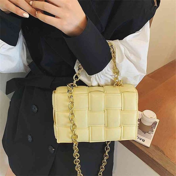 xiaozhong design thick chain women's 2020 new weaving personalized handbag net red one shoulder messenger bag
xiaozhong design thick chain women's 2020 new weaving personalized handbag net red one shoulder messenger bag