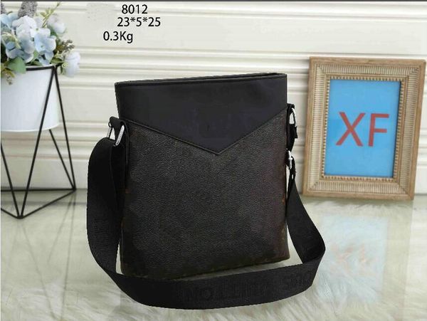 clasic shoulder bags totes designer mens handbags backpack tote crossbody bag purses womens leather clutch handbag fashion wallet 8012#40 23
clasic shoulder bags totes designer mens handbags backpack tote crossbody bag purses womens leather clutch handbag fashion wallet 8012#40 23