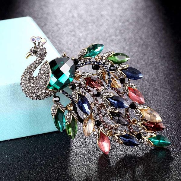 pins, brooches zlxgirl big size rhinestone peacock brooch jewelry of wedding bridal bijoux women's pin fashion scarf pins hats accessor, Gray
pins, brooches zlxgirl big size rhinestone peacock brooch jewelry of wedding bridal bijoux women's pin fashion scarf pins hats accessor, Gray