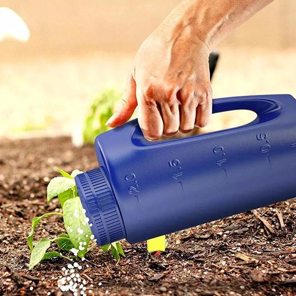 watering equipments 2l hand held seed fertilizer salt spreader adjustable hole size gardening tool can seeding portable js23
watering equipments 2l hand held seed fertilizer salt spreader adjustable hole size gardening tool can seeding portable js23