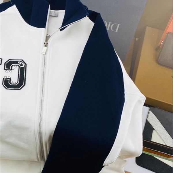 men's jackets brand of american luxury jacket male and female fashion mark all-match loose couple letter 0wd5, Black;brown
men's jackets brand of american luxury jacket male and female fashion mark all-match loose couple letter 0wd5, Black;brown