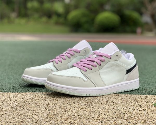 2021 new jumpman 1 low mens basketball shoes 1s barely green black womens running outdoor sports sneakers ship with box
2021 new jumpman 1 low mens basketball shoes 1s barely green black womens running outdoor sports sneakers ship with box