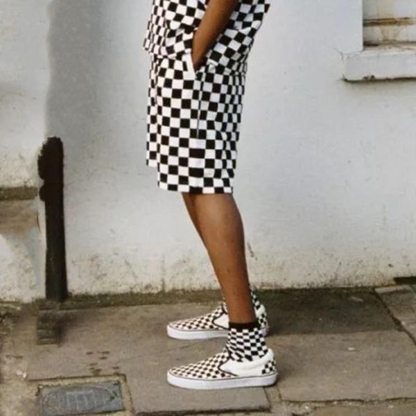 men's shorts 2021 summer fashion week street shooting the same chessboard personalized black and white small fragrance pants, White;black
men's shorts 2021 summer fashion week street shooting the same chessboard personalized black and white small fragrance pants, White;black