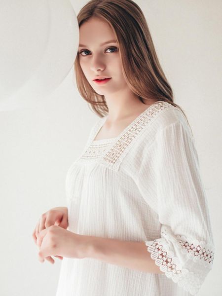 women's sleepwear 2021 spring and summer dress cotton loose nightdress v-neck lace long sleeve medium length home wear nightgown, Black;red
women's sleepwear 2021 spring and summer dress cotton loose nightdress v-neck lace long sleeve medium length home wear nightgown, Black;red