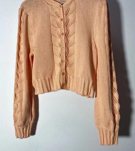 women's knits & tees women o-neck knitted sweater hollow out single-breasted 2021 early autumn long sleeve short cardigan, White
women's knits & tees women o-neck knitted sweater hollow out single-breasted 2021 early autumn long sleeve short cardigan, White