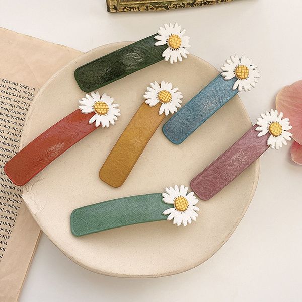 barrettes hairpin candy color daisy girl heart bright leather bb clip bangle student headdress, Golden;silver
barrettes hairpin candy color daisy girl heart bright leather bb clip bangle student headdress, Golden;silver