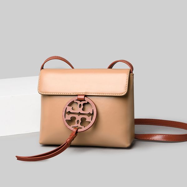 chinese style 2021 spring and summer new color contrast square qingxin small women's soft leather bag
chinese style 2021 spring and summer new color contrast square qingxin small women's soft leather bag