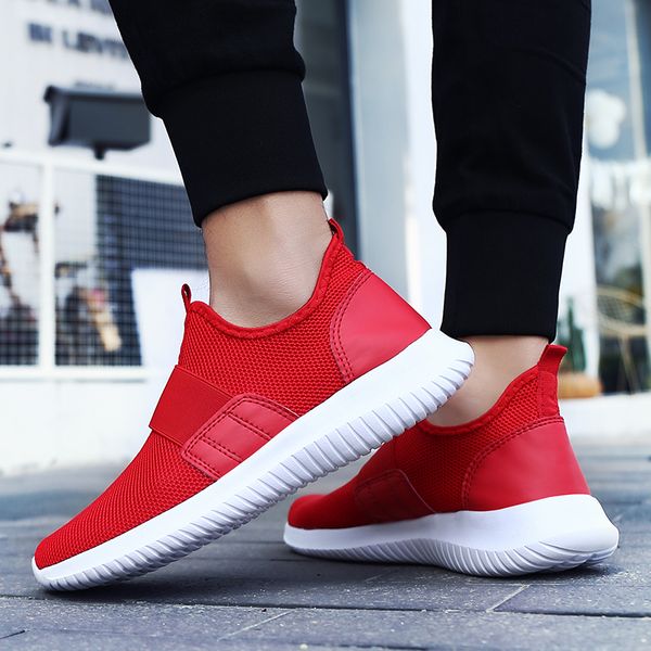 2022 womens men running shoes sports trainers big size 46 black white red gray outdoor jogging sneakers code: lx19-1533
2022 womens men running shoes sports trainers big size 46 black white red gray outdoor jogging sneakers code: lx19-1533