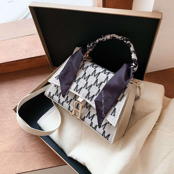 hand women's all right, new fashion 2021 printed single shoulder messenger bag diana
hand women's all right, new fashion 2021 printed single shoulder messenger bag diana